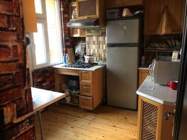 lənd kuruzer ucun led işıq lupası hardan tapmaq olar: Bakı, 3 otaqlı, Köhnə tikili, m. Həzi Aslanov, 70 kv. m — 8