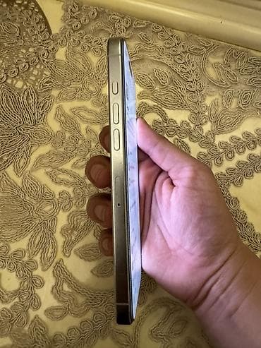 white: IPhone 16 Pro Max, 256 GB, White Titanium — 3