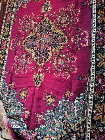 qırmızı xalça: Xalça — 2