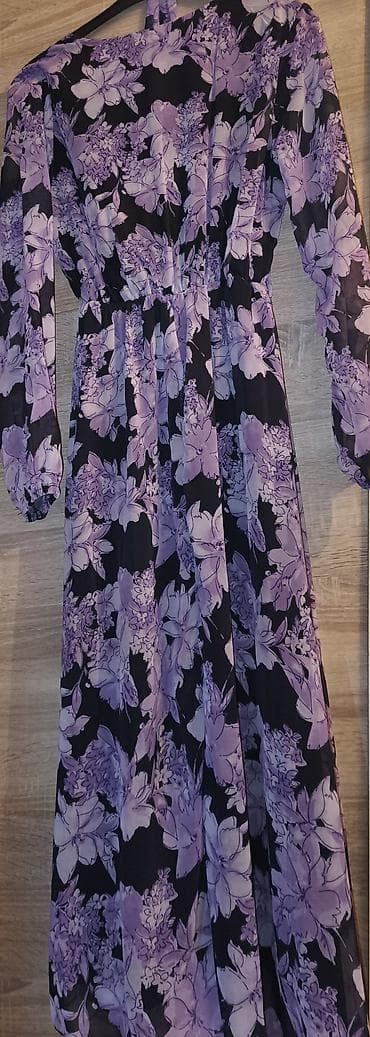 cicekli don: Bənövşəyi çiçək naxışlı uzun don - Model: maxi uzunluqda, axıcı ətək — 2