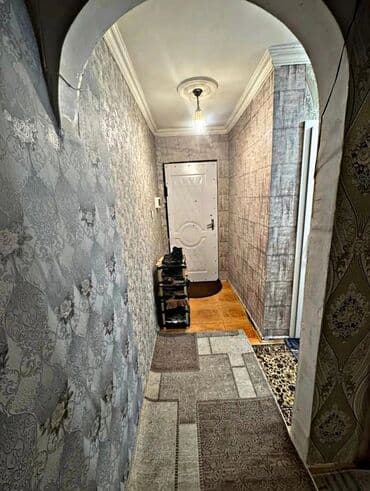 1 otaqli kohnə tikili evlər satilir kohnə binada en ucuz menzilər kub az: Джейранбатан, 2 комнаты, Вторичка, 48 м² — 2