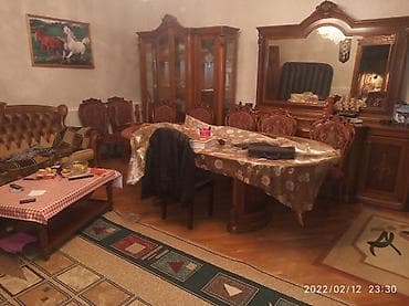 Qabaq stolu 1oturacaq st 12, divan 2 kreslo 4 jurnal st 1 — 7