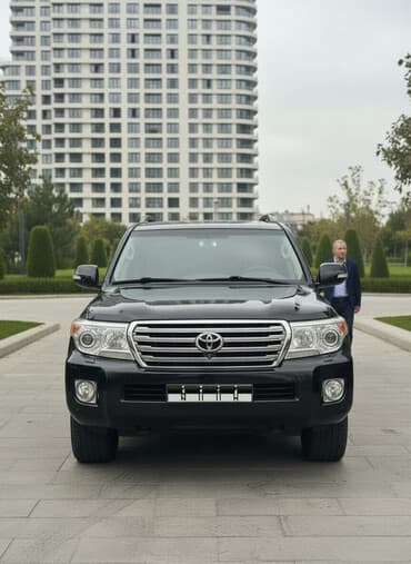 şevralit curuz: Toyota Land Cruiser: 4.6 l | 2013 il Ofrouder/SUV — 1