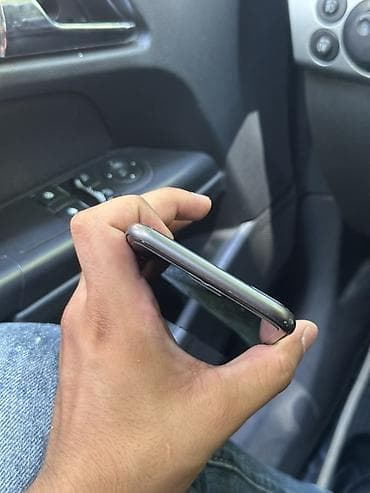 mini iphone 17: IPhone 8 Plus, 256 GB, Space Gray, Barmaq izi — 6