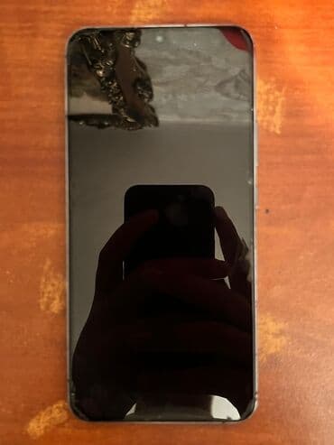 Smartfon – tam ekranlı, nazik çərçivəli model - Tam ölçülü toxunma