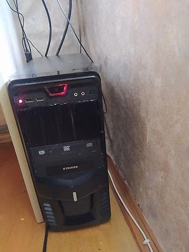 komputer setup: Masaüstü kompüter seti Tərkib: - Striker korpuslu sistem bloku (ön — 3
