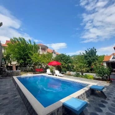 150 kv. m, 4 otaqlı, Hovuzlu, Kombi