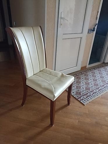 kohnə stul: Yemək otağı üçün taxta çərçivəli, krem rəngli eko‑dəri üzlü 8 ədəd — 4
