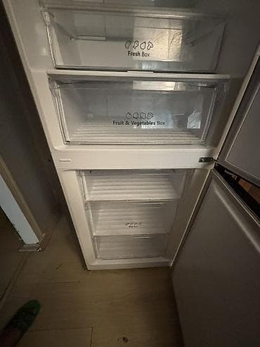 samovar satilir: 🆘Təcili satılır❗️ Hisense iki qapılı soyuducu (aşağı dondurucu) tam — 3