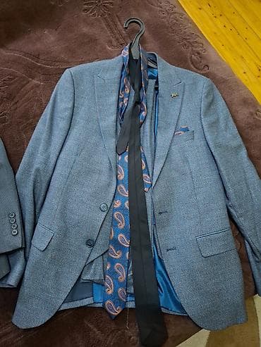 Cinslər: Kişi kostyum dəstləri . 2destdi sok endrimle 250 yox 100azn cemi.1 — 2