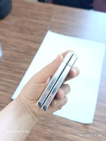 90 fps veren telefonlar pubg: Qatlanan ağıllı telefon – kompakt “flip” dizayn - Korpus: metal — 6