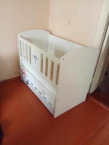 Oğlan və qız üçün, İşlənmiş, Dördbucaq, Beşik, Dəstsiz, Matrassız, Yellənmə mexanizmsiz