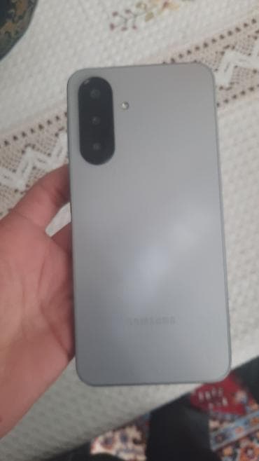 rədmi not 8: Samsung Galaxy S22, rəng - Gümüşü, Face ID — 2