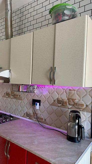 Ünvan Xırdalan həyət evi Qaz,aspirator və moyka verilir. Hündürlük 230 lalafo.az -da Ünvan Xırdalan həyət evi Qaz,aspirator və moyka verilir. Hündürlük 230