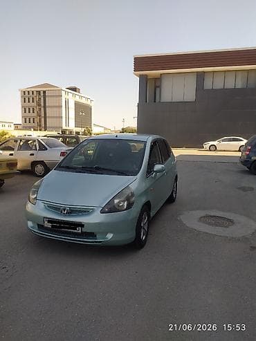 Nəqliyyat: Honda Fit: 1.4 l | 2004 il Hetçbek — 1