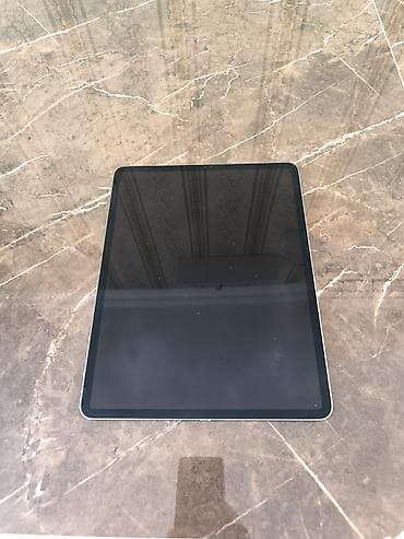 Apple iPad (USB‑C, Smart Connector-li model) - Ekran: Böyük tam ekran — 3