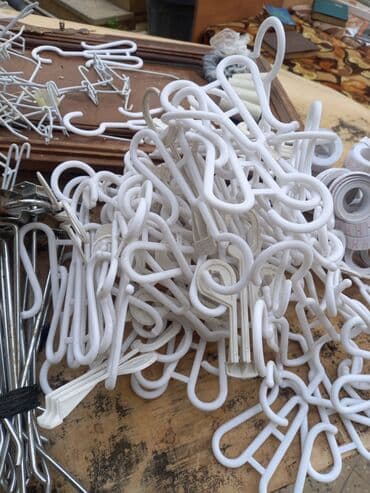 Mağaza arabaları: Vitrin esyalari 2 sandiq 6 eded setqa ayaqqabi asqilari divara vitrin — 7