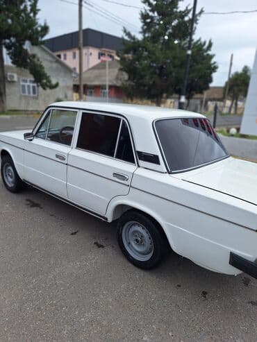ваза стеклянная прозрачная высокая без узора: VAZ 2106 sedan - Korpus: Ağ rəng, 4 qapı, xrom ön-arka bamperlər — 6