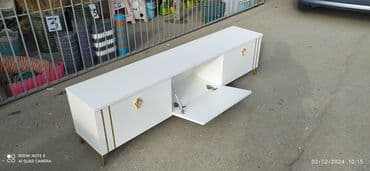 Dolablar: Yeni, Düz TV altlığı, Polkalı, Laminat, Belarusiya — 3