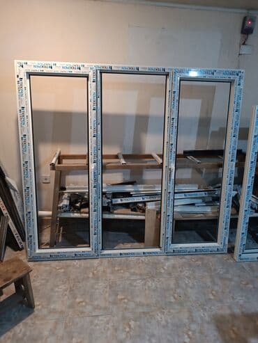 pencere ucun reshotka: Ağ rəngli plastik pəncərəler 1kv 55 manat
qapılar 90 manat — 15
