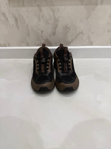 fitnes üçün qadın krosovkaları: Zara, Ölçü: 37, rəng - Qəhvəyi, İşlənmiş — 1