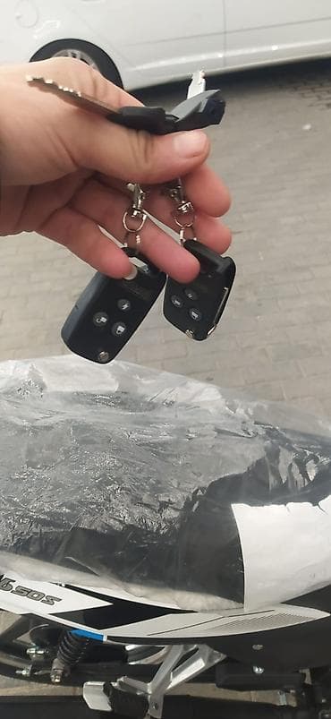 start stop: Moped/motosiklet – sport üslubunda, şəhər üçün ideal Salam. Moto — 8