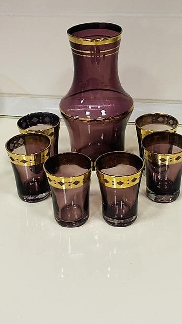 Bənövşəyi şüşədən hazırlanmış sürahi və stəkan dəsti - Dəst: 1 ədəd