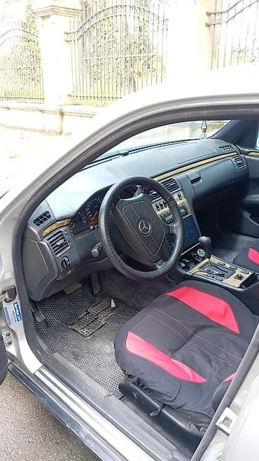 mercedes sprinter satilir: Mercedes-Benz E 230: 2.3 l | Sedan — 8