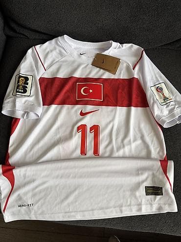 formula 1 bileti: Məhsul: Türkiyə millisinin futbol forması – Nike, L olcu Model: Ağ — 1