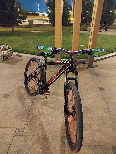 dirt jump velosiped: Şəhər və yüngül off-road sürüşləri üçün universal velosiped — 1