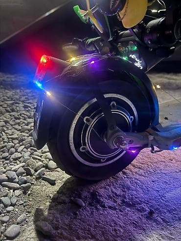elektrikli saat: İşlənmiş Elektrik samokat 10", 251 - 350 Vt, 26 - 35 km/s, Ünvandan götürmə — 7