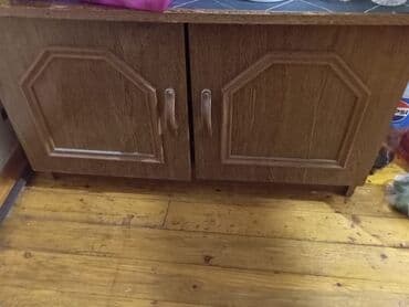 Hamisi bir yerxe Taxta mebel dəsti - Mətbəx alt dolabı: İki qapılı