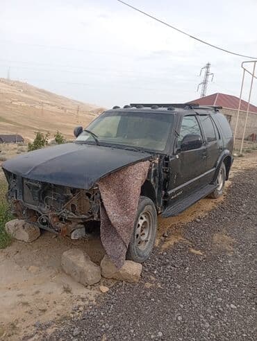 ekskavatör satışı: Chevrolet Blazer: 4 l | 1997 il 505050 km Universal — 7