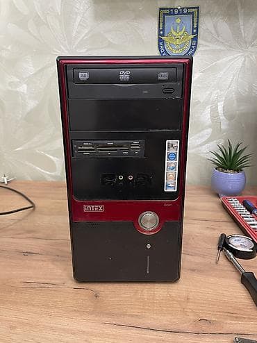 2 gb ddr2 ram, 200+ gb hdd, tam işleyir (bir qabaq panelde usb xarab