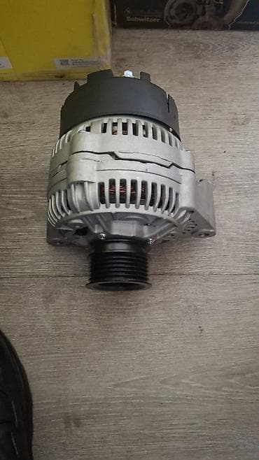 Avtomobil üçün generator (alternator) - Kəmər kasnaqlı, çox yivli