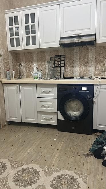 Quraşdırılan mətbəx mebeli dəsti - Rəng: ağ (üst və alt dolablar)