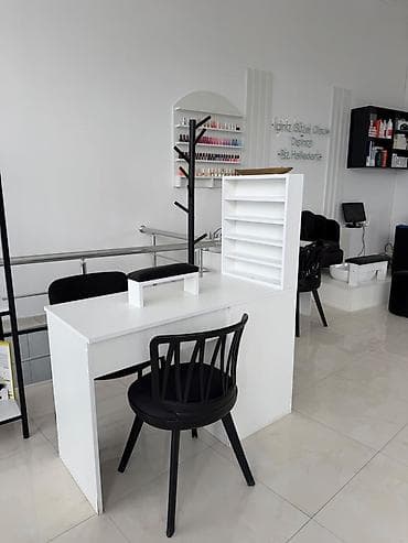 Düz masa, Siyirməsiz, Polkalı, Sadə laminat, Kredit yoxdur