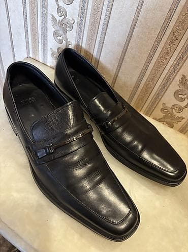 Туфли: 1.Чистая кожа.Temiz deri.OriqinalHuqo Boss за 40 ман.Только реальные — 1