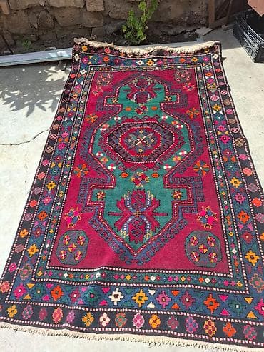 antik eşya: Əl toxuması xalça – şərq ornamentləri ilə - Rəng palitrası: tünd — 1