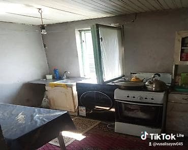 Daşınmaz əmlak: Mingəçevir şəhəri Günəşli qəsəbəsi poçt küçəsində 1ci döngə yola çox — 7