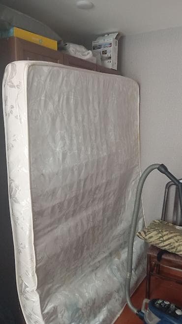 islenmis matras: Məhsul: Yaylı döşək Təsvir:işlənmisdi qırigı söküyü yoxdu qiymətdə — 1