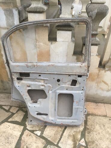 gapi: Sol arxa, QAZ Qaz 21, Ünvandan götürmə — 2