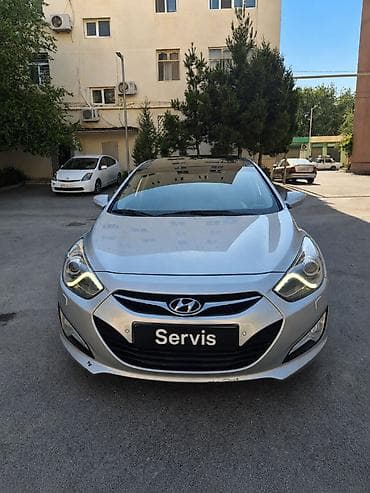 Hyundai i40: 2 l | 2012 il Sedan lalafo.az -da Hyundai i40: 2 l | 2012 il Sedan