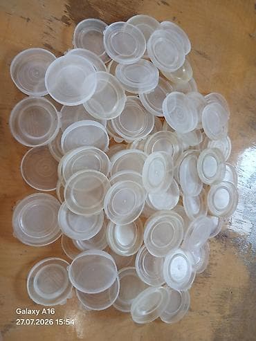3 litrlik balon üçün rezin qapaq.90 ədəd.Qarışıq formalıdır.Hamısı