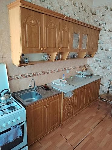stullar ev ucun: 2 otaqlı mənzil – mətbəx və zal mebelli - Geniş mətbəx: taxta fasadlı — 2