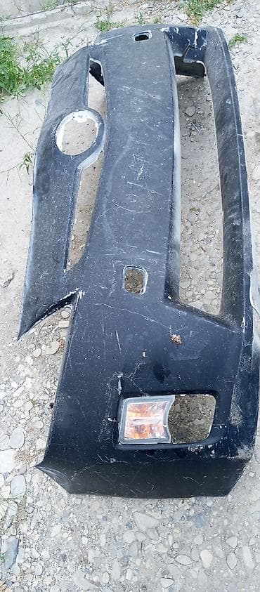 06 bufer: Ön, Toyota Prius 30, 2013 il, Yaponiya — 2