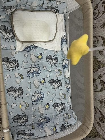 bronza fiqur: Oğlan və qız üçün, Yeni, Dördbucaq, Beşik, Matras ilə, Yellənmə mexanizm ilə — 5