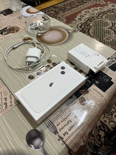 Фото и видеокамеры: IPhone 13, Белый, Face ID — 7