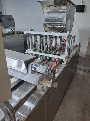 Мебельные услуги: Keks (Muffin) makinası satılır. Xətt eni 40 sm 6 pompalı Özünün — 2