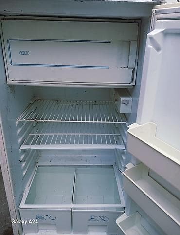 qapi zvanok: Ağ rəngli birqapılı soyuducu - Yuxarı hissədə ayrıca buzxana bölməsi — 2